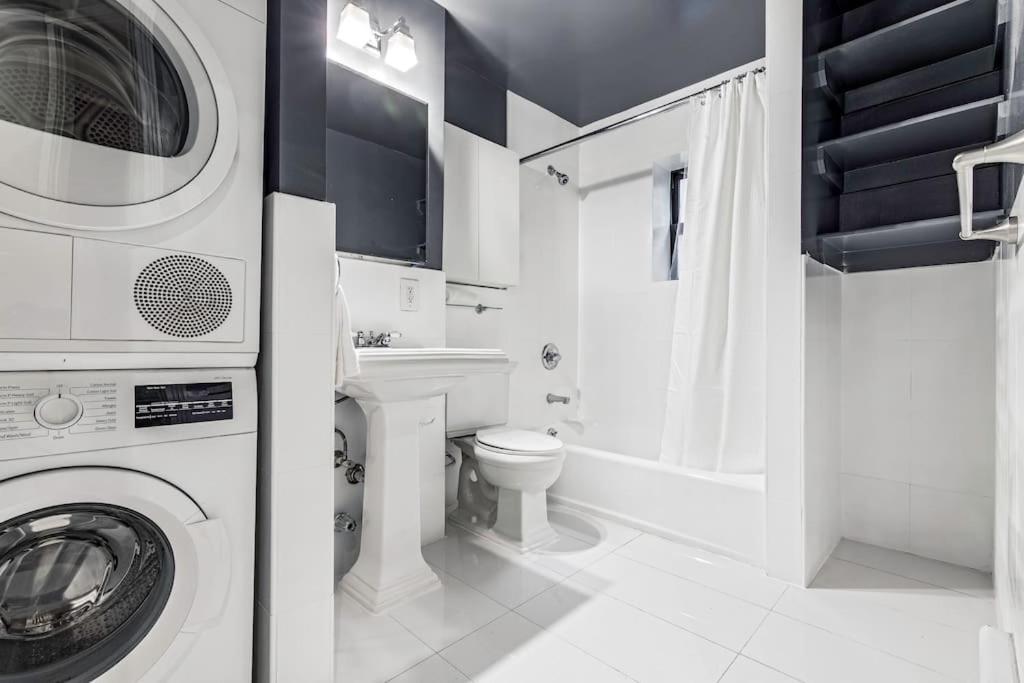 Gorgeous & Bright 3Bdr & 1Bth In Midtown Manhattan New York Buitenkant foto